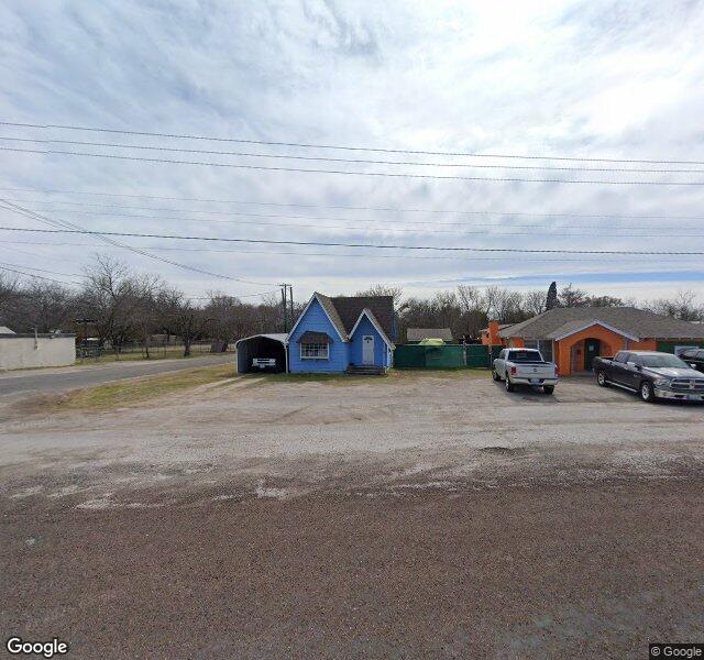 College Hunks Hauling Junk and Moving Southwest Fort Worth storefront - Fort Worth