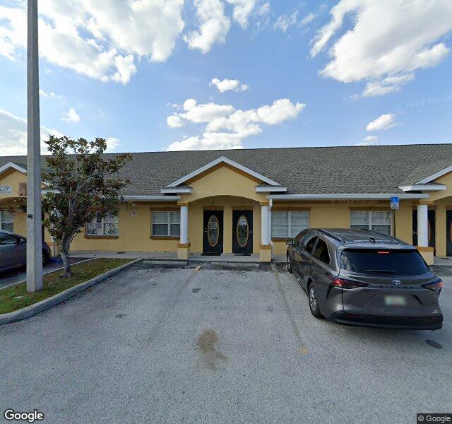 Smile Please Photography LLC location - Tampa