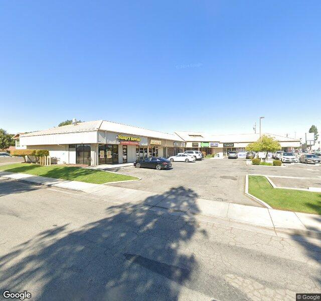 Scruffy to Fluffy Pet Spa storefront - Bakersfield