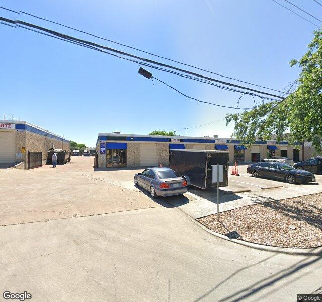 Chris Gets U Fit storefront - Austin