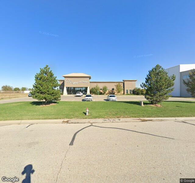 Sydney's Pet Resort and Spa storefront - Wichita