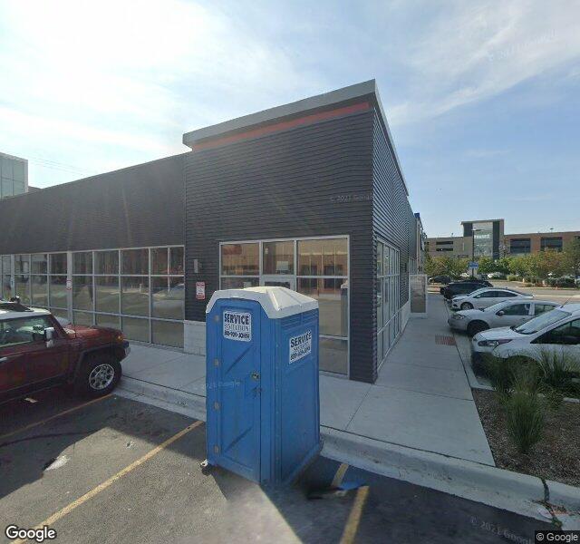 Veterinary Emergency Group storefront - Chicago