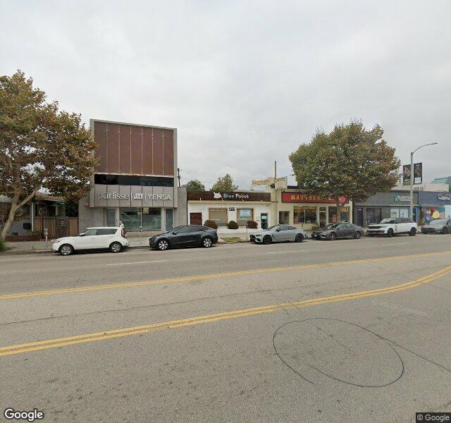 Blue Pooch Dog Grooming storefront - Los Angeles