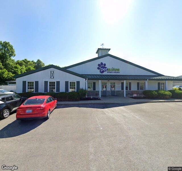 PetSuites Middletown storefront - Louisville
