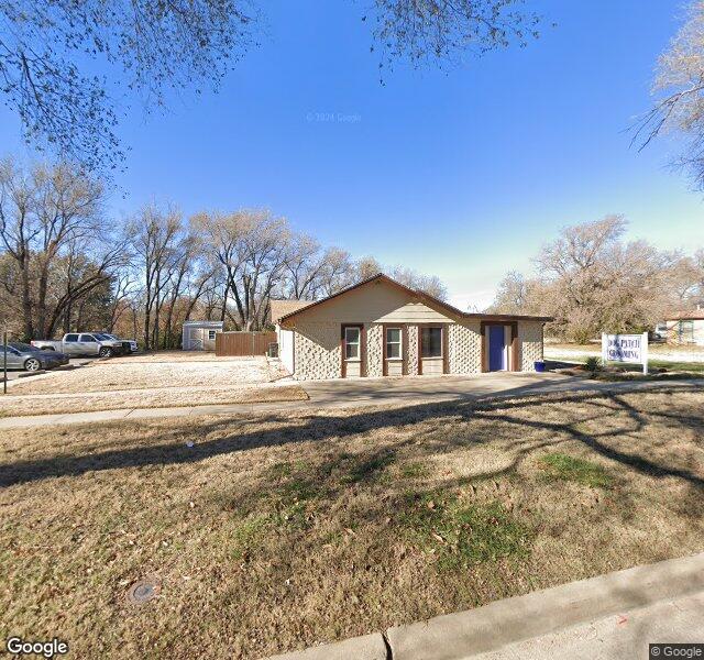 Dog Patch Grooming storefront - Wichita