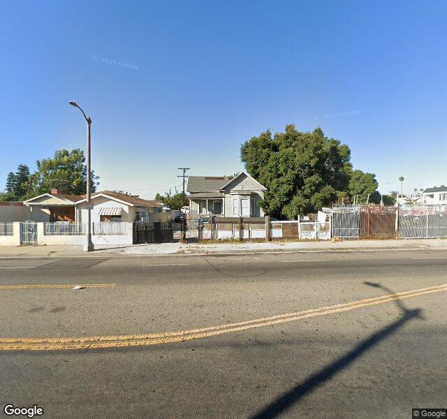 Los Angeles Roofing Services. storefront - Vermont Square