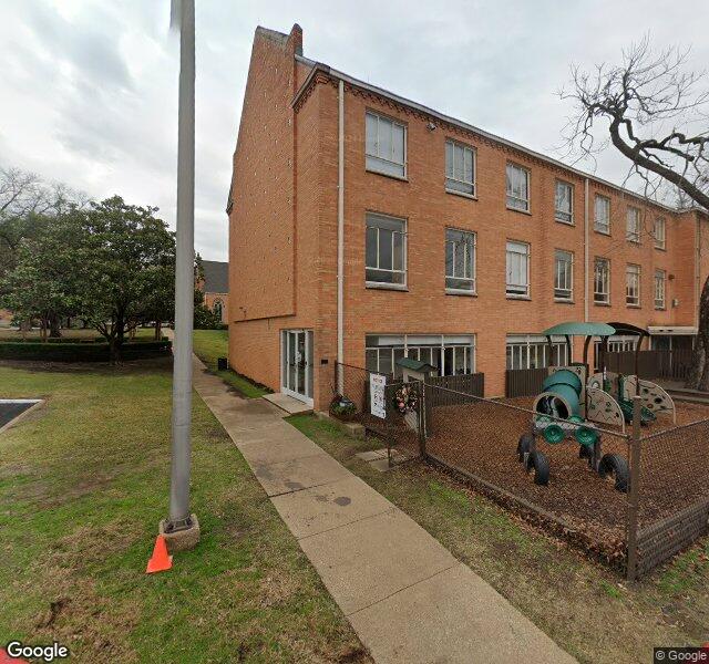 Kessler Park Day School storefront - Dallas