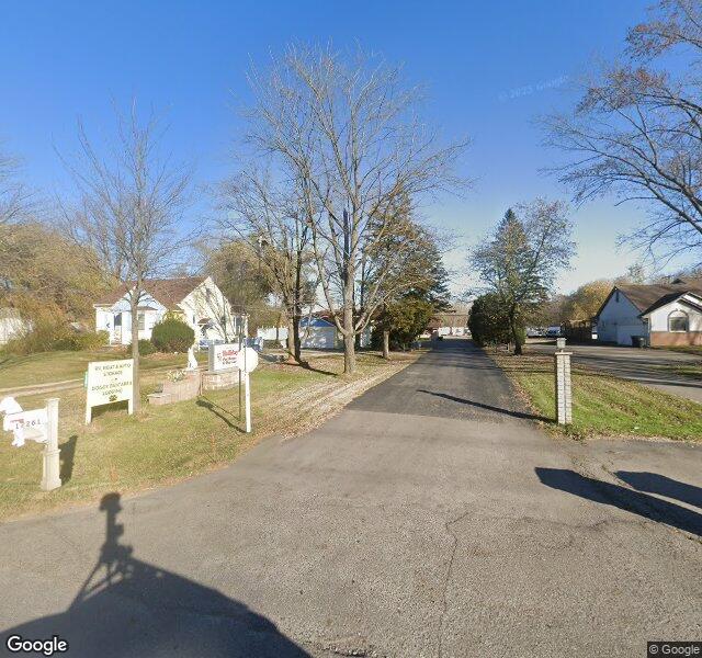 Halliday's Pet Resort & Day Care storefront - Detroit