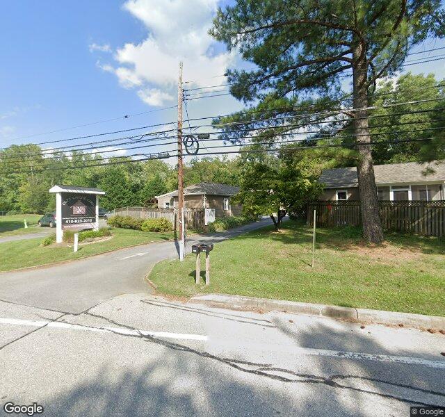 Cozy Canine Camp storefront - Baltimore