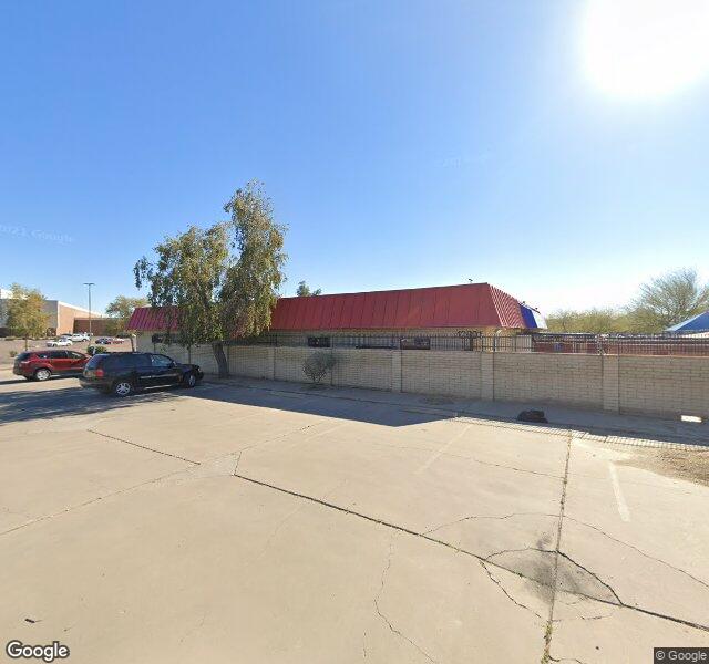 Doggie District - Paradise Valley storefront - Phoenix