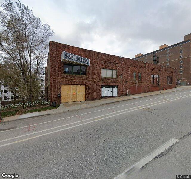 Downtown Hound storefront - Omaha