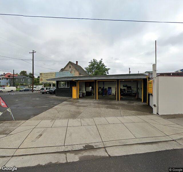 OMAR AUTO REPAIR LLC storefront - Portland