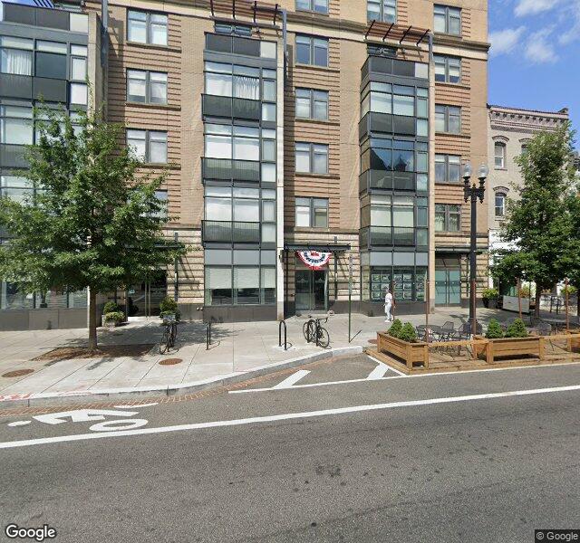 Washington Fine Properties storefront - Washington