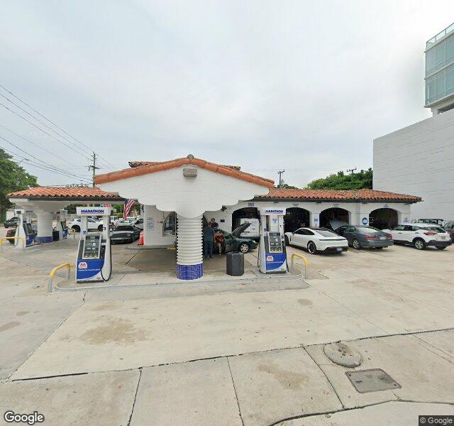 Leader Service storefront - Miami