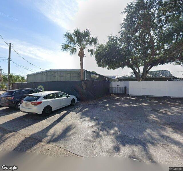 Paws 'n' Rec - Grace storefront - Tampa