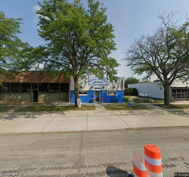 Royal Movers storefront - Detroit