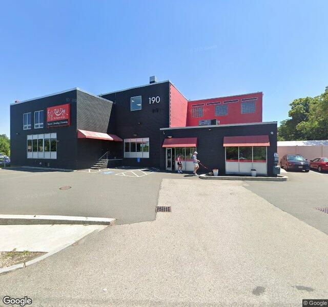 Red Dog Pet Resort & Spa Northshore storefront - Boston