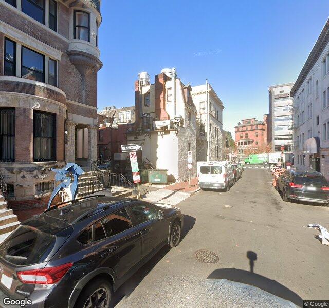 Dupont Veterinary Clinic storefront - Washington