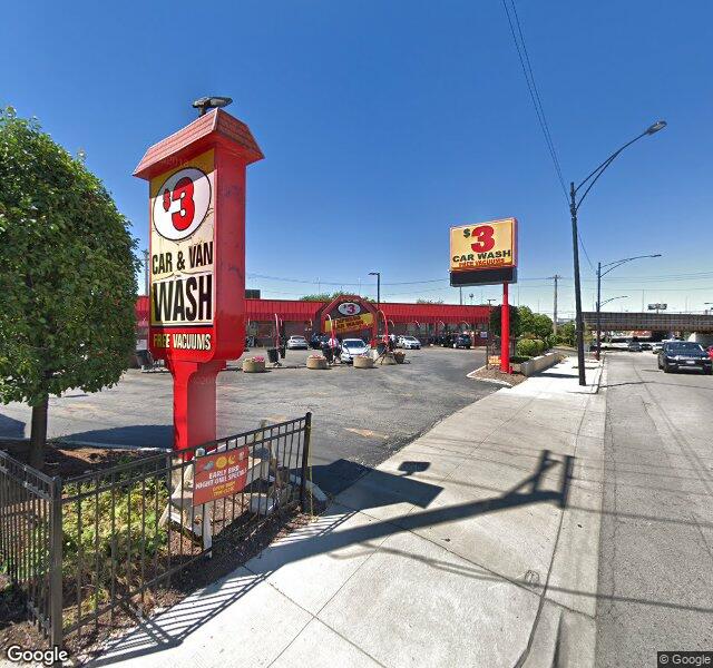 Fullerton Express Car Wash storefront - Chicago