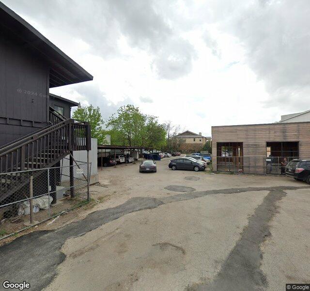 Barkin' Creek Dog Kitchen & Bath - Lamar storefront - Austin