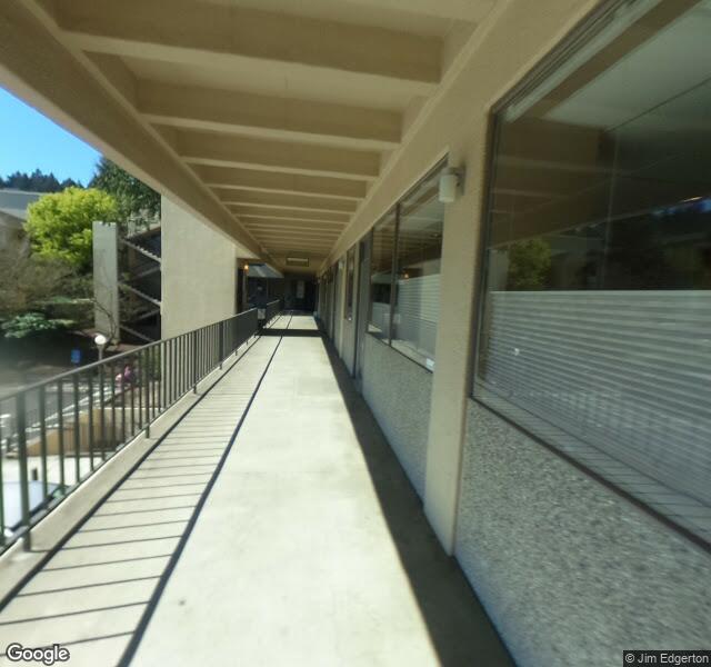 Rogue Chiropractors and Spine Center storefront - Portland