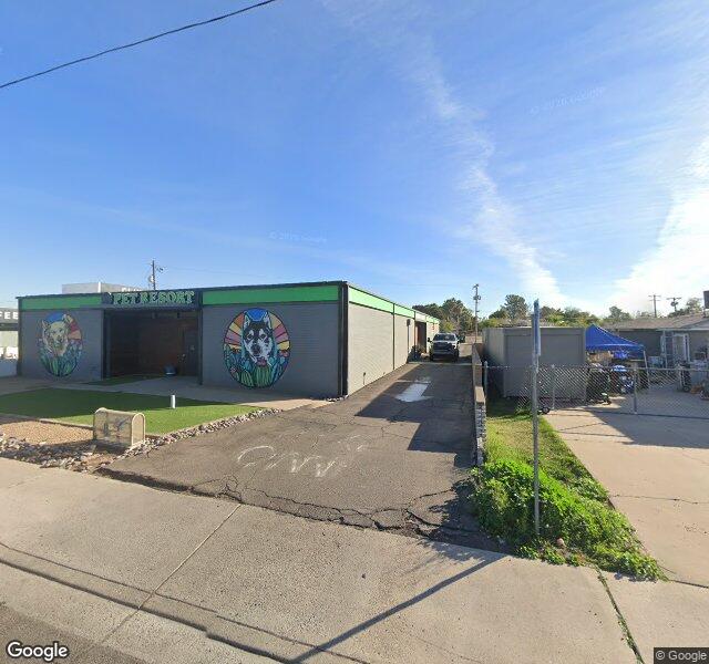 Learning Paws 24/7 storefront - Phoenix