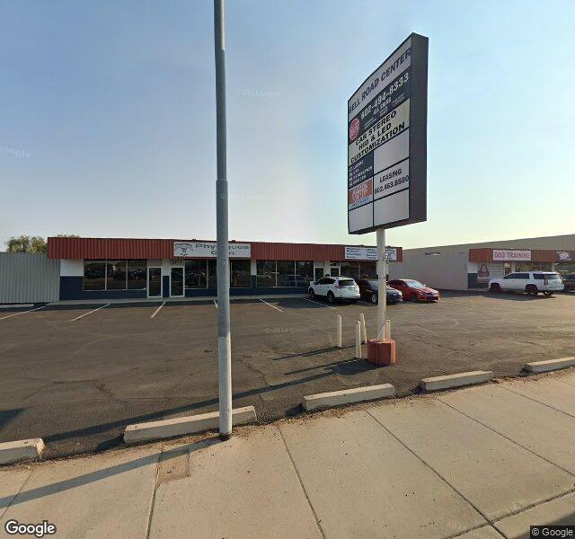 Physiques Gym storefront - Phoenix