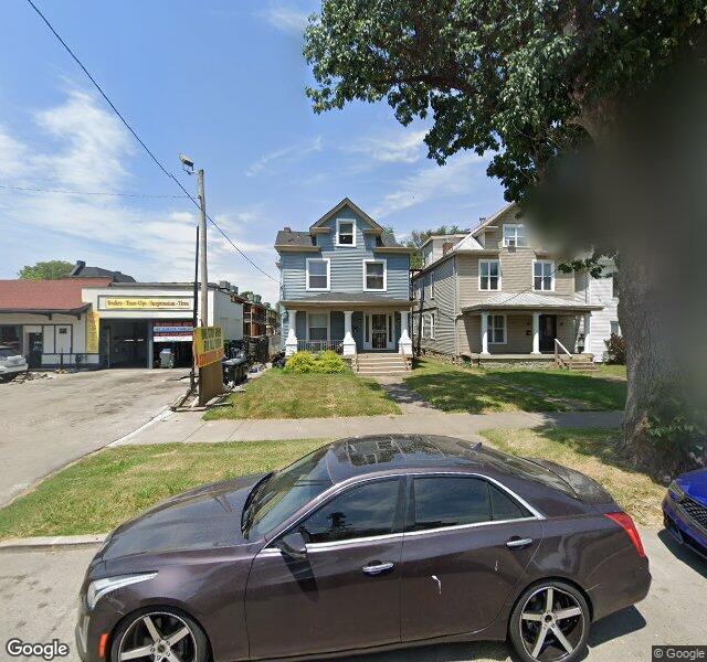 Breaking Bread Catering storefront - Louisville