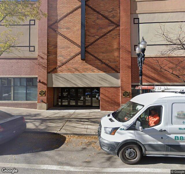 Fitness 19 storefront - Chicago