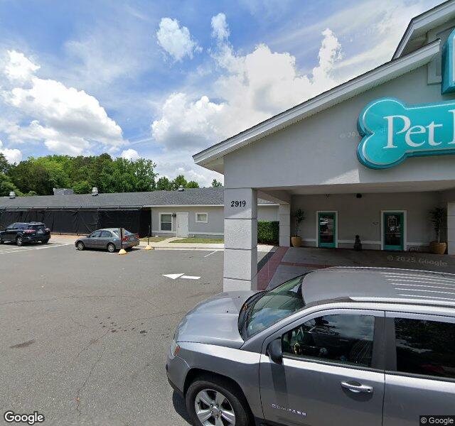 Pet Paradise Charlotte storefront - Charlotte