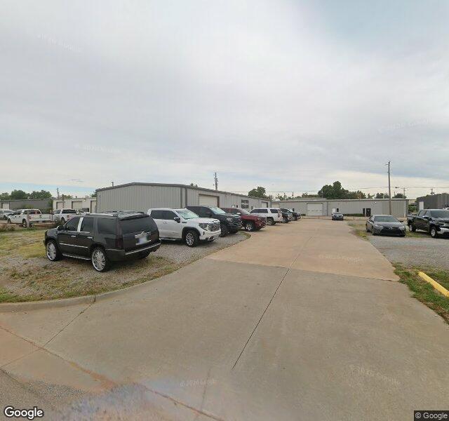 Thunder Moving storefront - Oklahoma City