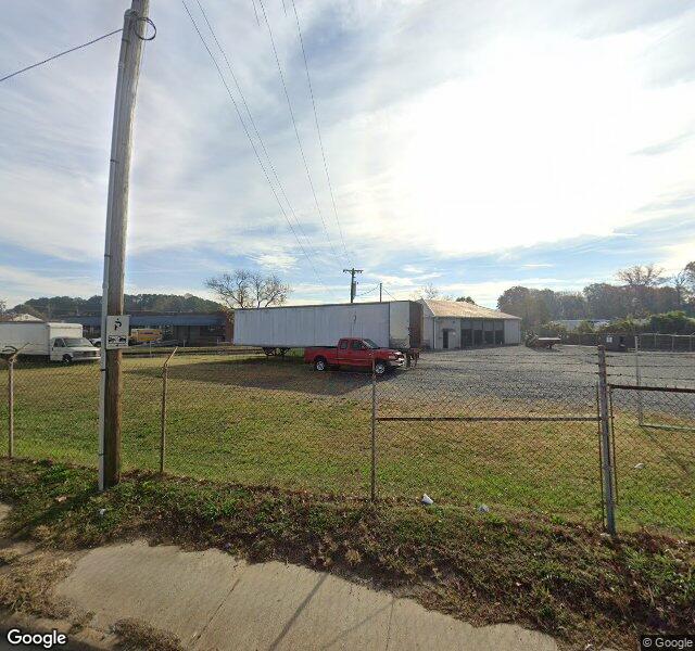 Miracle Movers Charlotte storefront - Charlotte