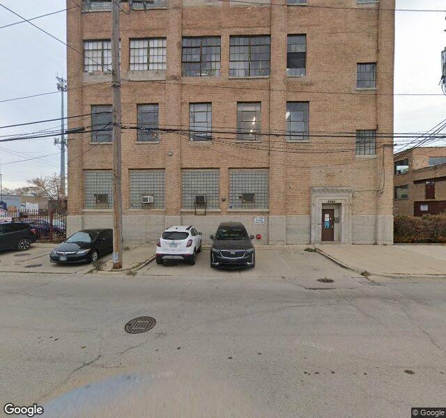 College HUNKS Hauling Junk & Moving - Chicago location - Chicago