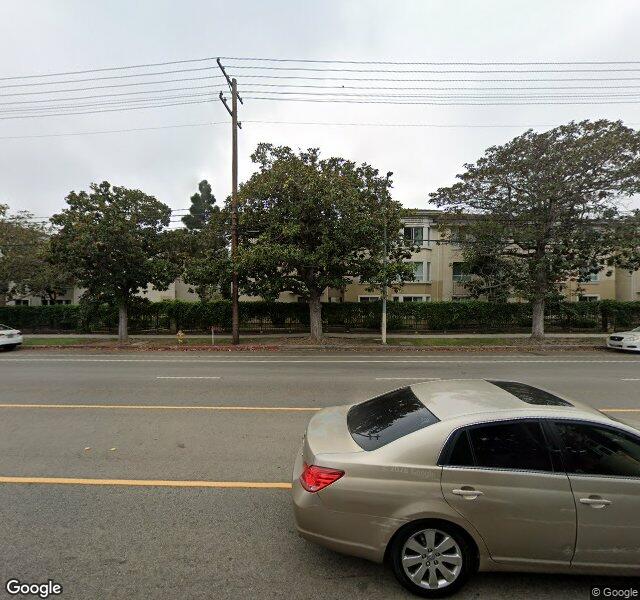 Education XYZ storefront - Los Angeles