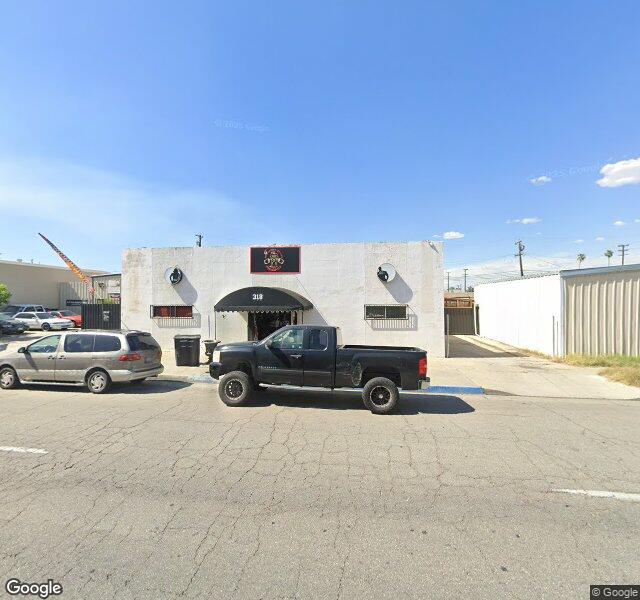 Strength & Health Gym storefront - Bakersfield