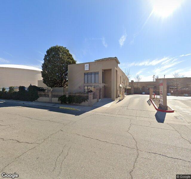 Camp Bow Wow Albuquerque storefront - Albuquerque