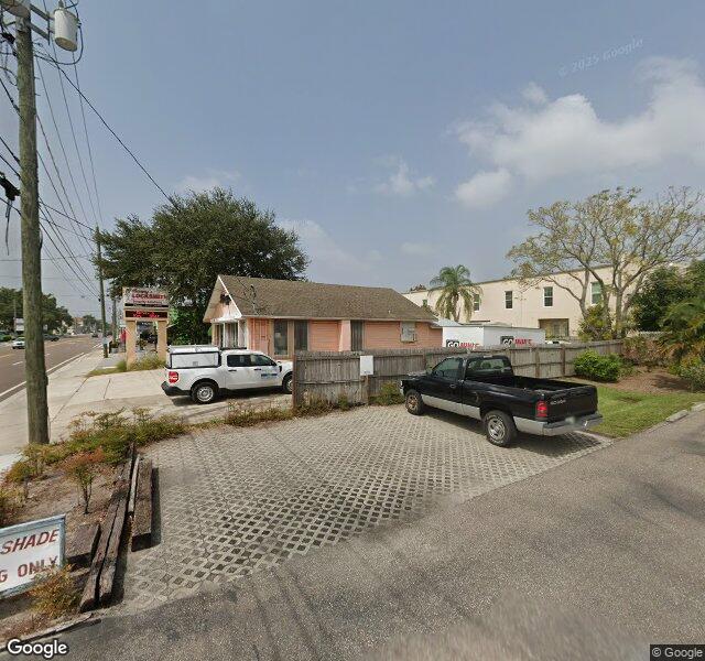 Bennys Key Shop storefront - Tampa