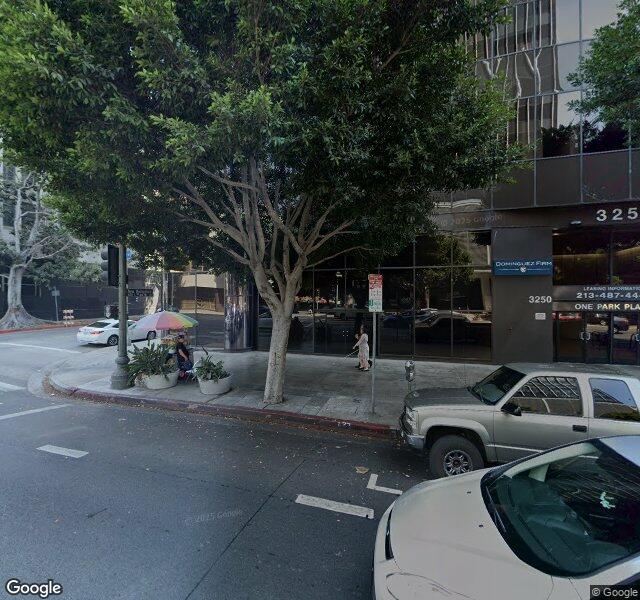 United Spine Care storefront - Los Angeles