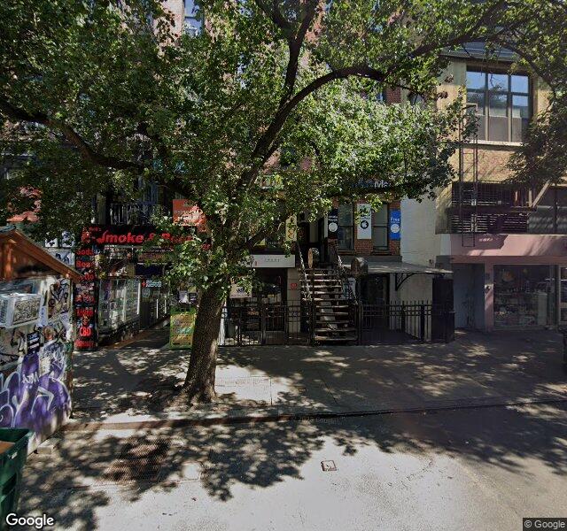 Simple Mac & Phone Repair storefront - New York