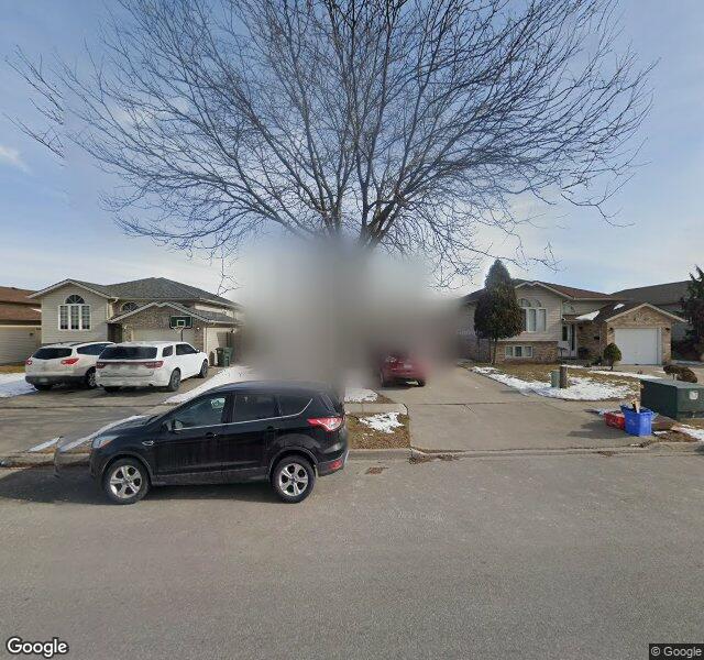 Aqua Master Pools storefront - Detroit