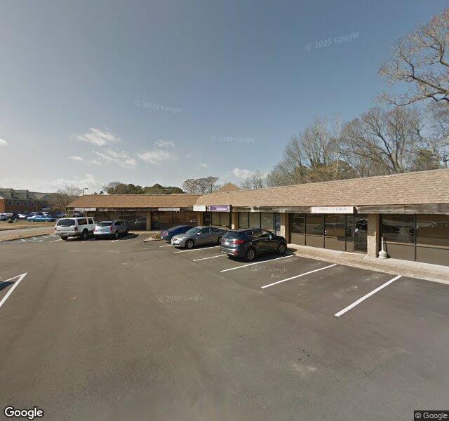 Doggie Stylin' Pet Salon storefront - Virginia Beach