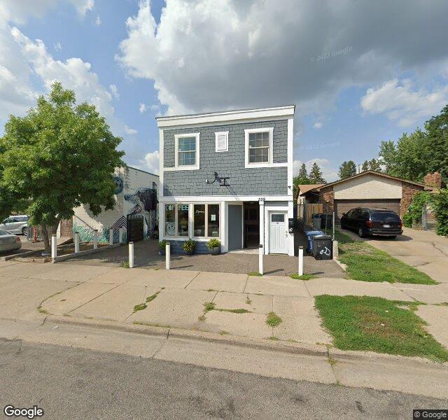 Sunshine Pet Spa storefront - Minneapolis