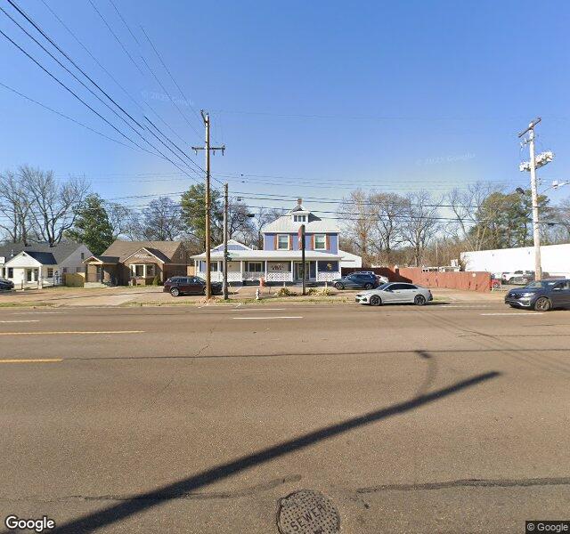 The Doghouse School storefront - Memphis