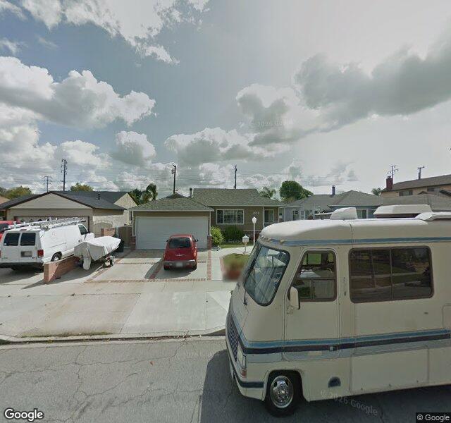 Premium Termite & Pest Control storefront - Long Beach