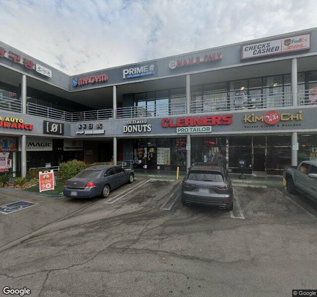 Neighborhood Cutz. storefront - Koreatown