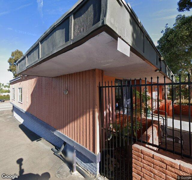 Uptown Animal Hospital storefront - San Diego