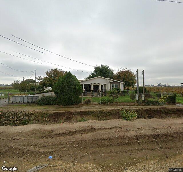 Cj's California Bed & Biscuit storefront - Fresno