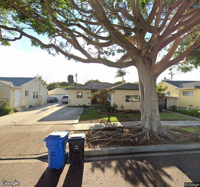 best local pool services storefront - Los Angeles