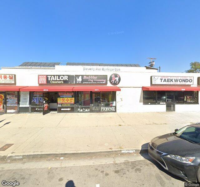 BUBBLES DOG GROOMING storefront - Los Angeles