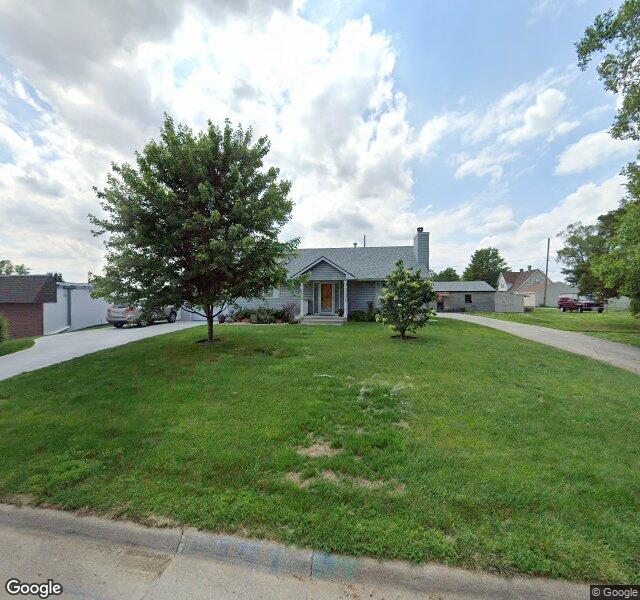 South Paws Dog Grooming storefront - Omaha